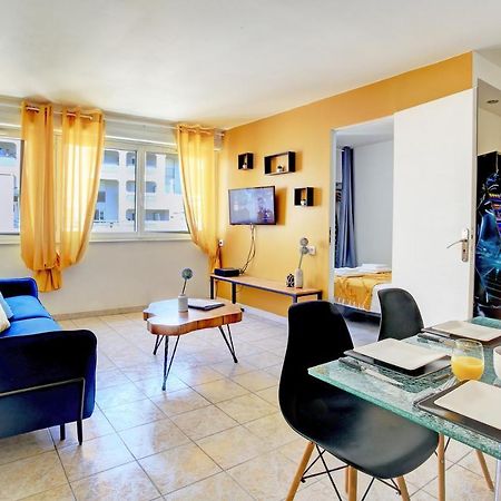 Un court séjour, 4 min de la gare Saint Roch, Wifi Montpellier Exterior foto